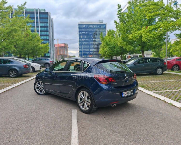 Opel Astra J Turbo