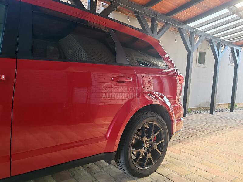 Fiat Freemont Blackout Edition