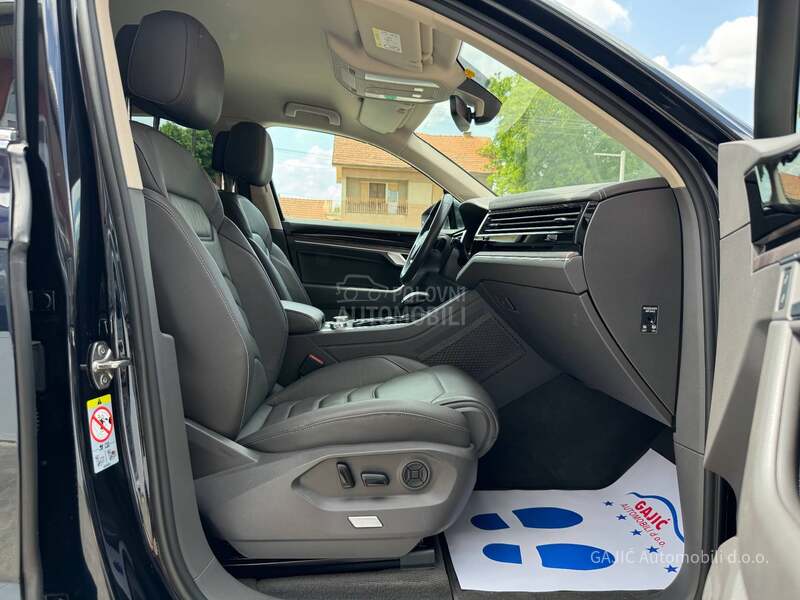 Volkswagen Touareg 3.0 V6 TDI