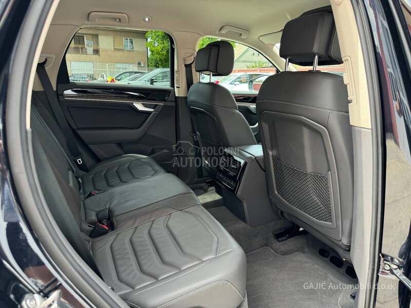 Volkswagen Touareg 3.0 V6 TDI