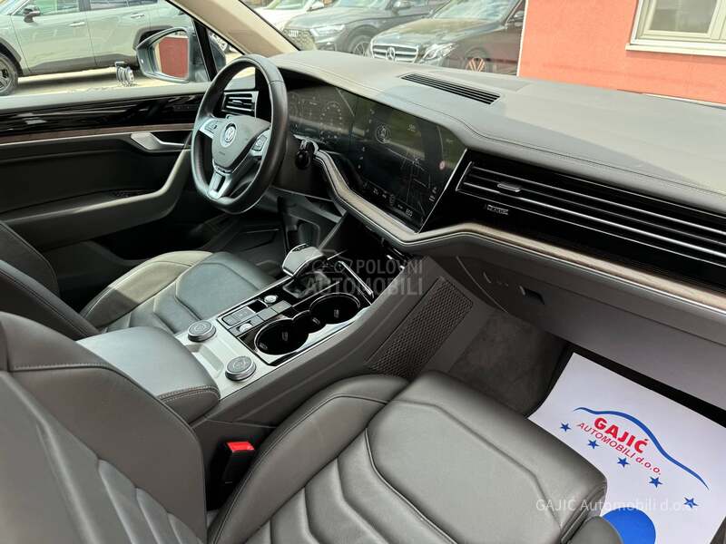Volkswagen Touareg 3.0 V6 TDI
