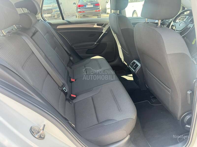 Volkswagen Golf 7 1.5 TGI DSG
