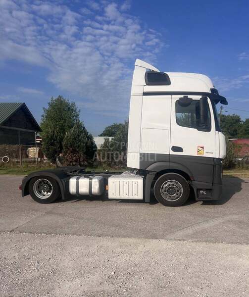 Mercedes Benz Actros 1845 LowLiner