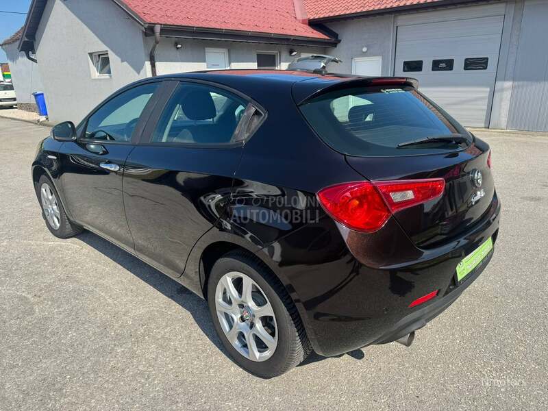 Alfa Romeo Giulietta 1.4i TNG