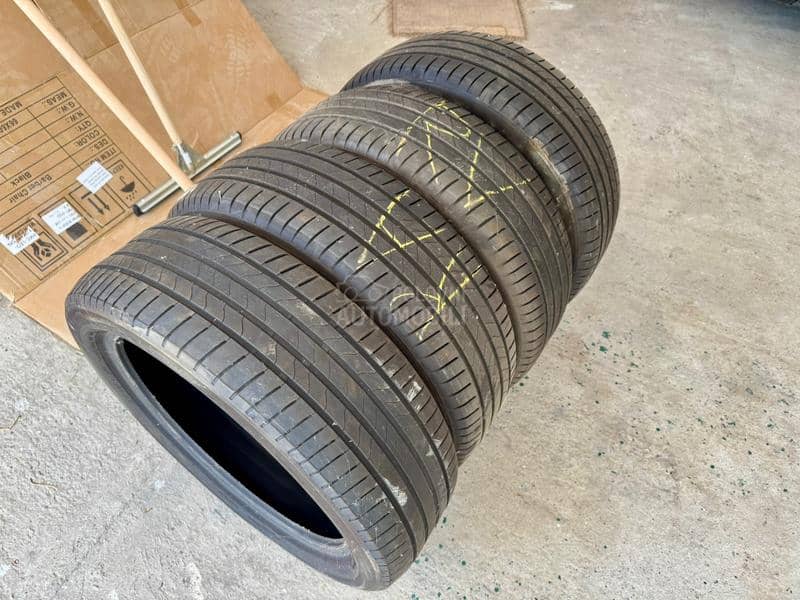 Bridgestone 205/55 R19 Letnja
