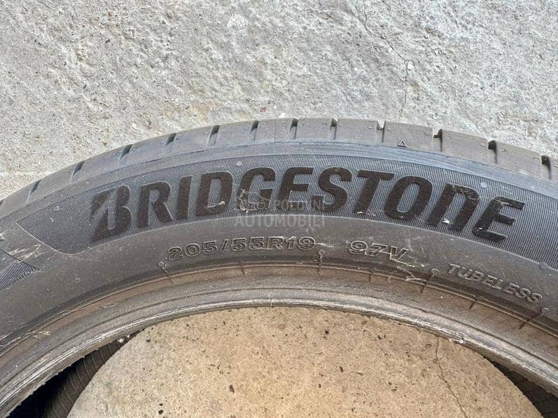 Bridgestone 205/55 R19 Letnja