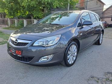 Opel Astra J autom/cosmo