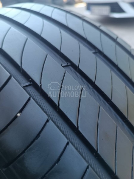 Michelin 215/55 R17 Letnja
