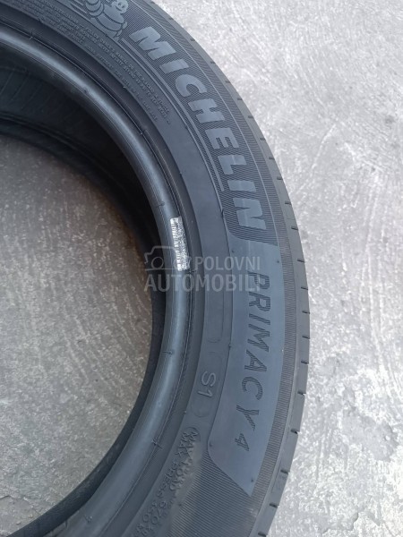 Michelin 215/55 R17 Letnja