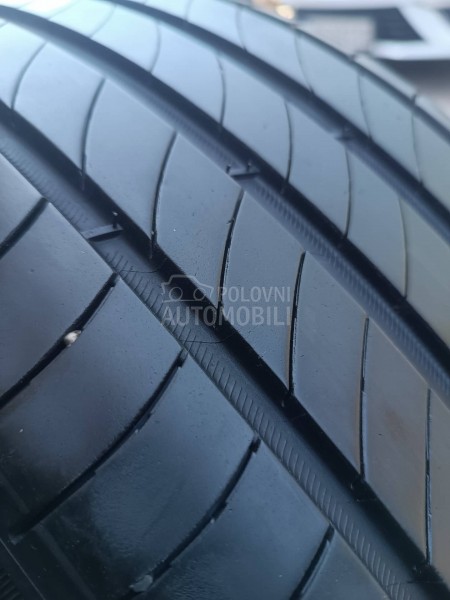 Michelin 215/55 R17 Letnja