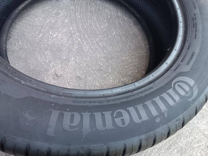 Continental 215/55 R17 Letnja