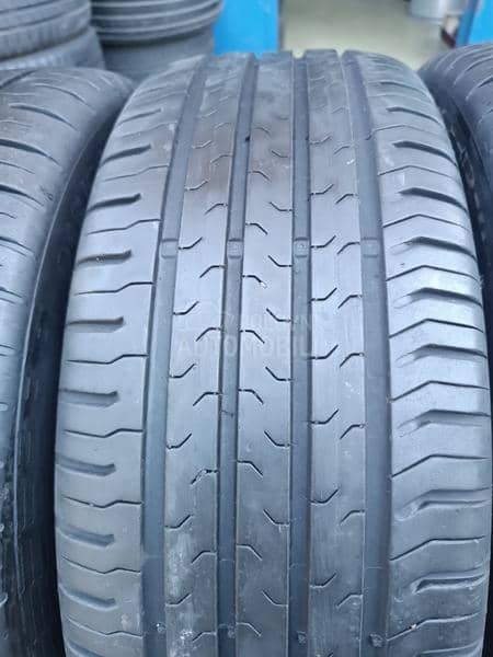 Continental 215/55 R17 Letnja