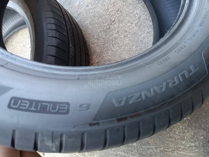 Bridgestone 225/55 R17 Letnja