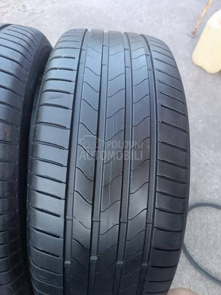 Bridgestone 225/55 R17 Letnja