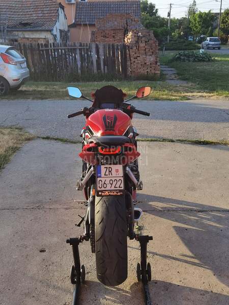 Honda CBR 650R