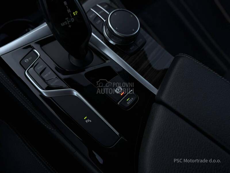 BMW 520 Luxury/Šiber/Kamera