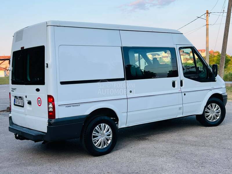 Ford Transit 6 sedista