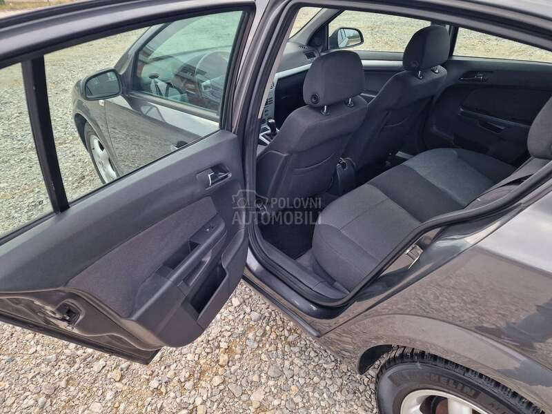 Opel Astra H 1.3 CDTI