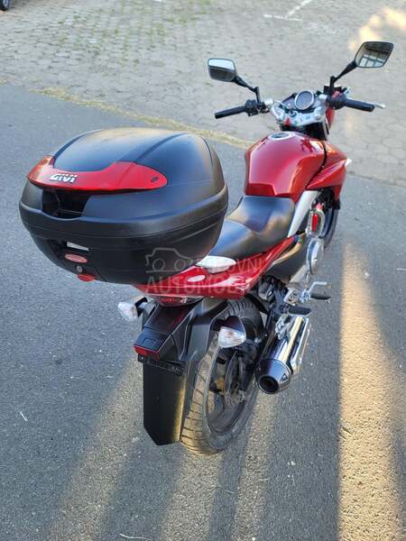 Suzuki GW 250 Inanzuma