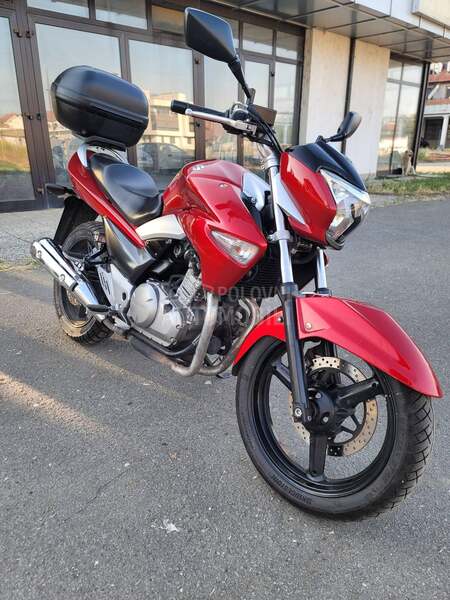 Suzuki GW 250 Inanzuma