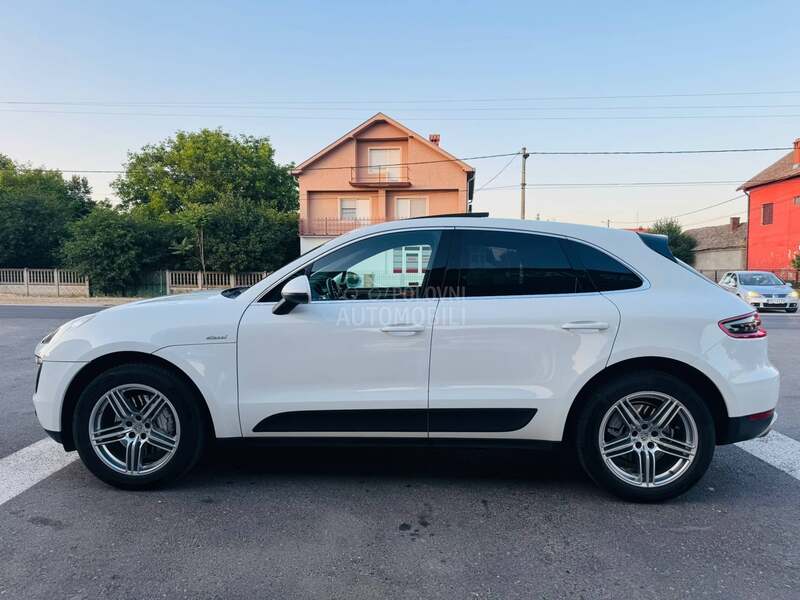 Porsche Macan S Vazduh Reg