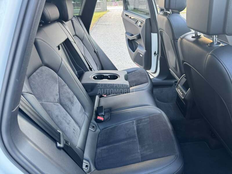 Porsche Macan 3.0 Macan S vazduh