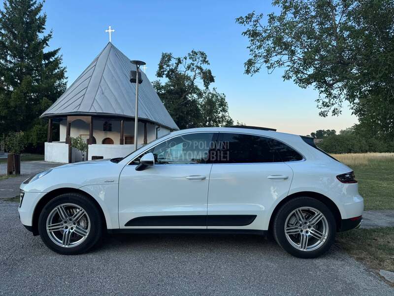 Porsche Macan 3.0 Macan S vazduh