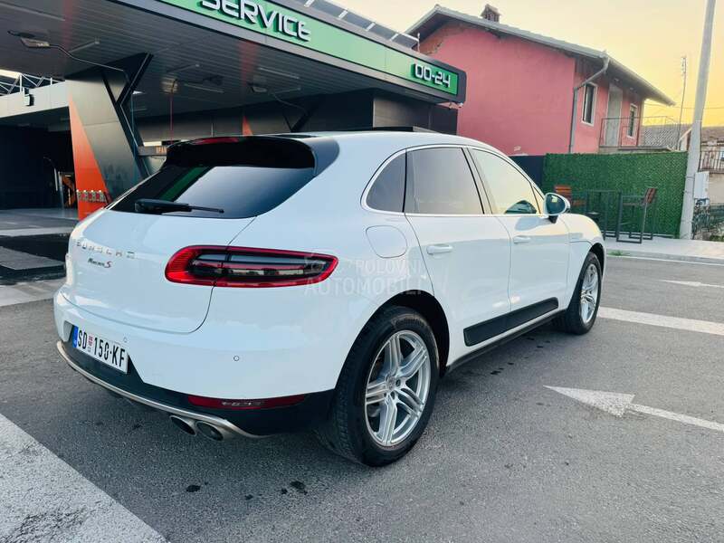 Porsche Macan S Vazduh Reg