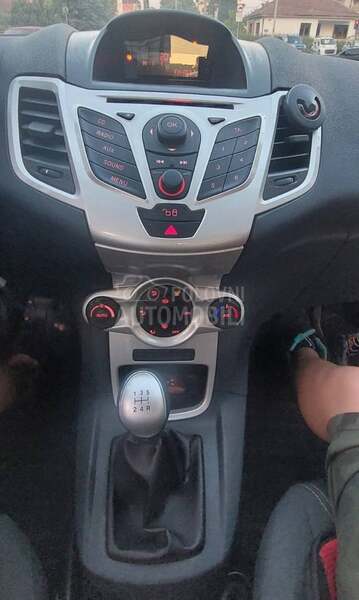 Ford Fiesta 1.4  TITANIJUM