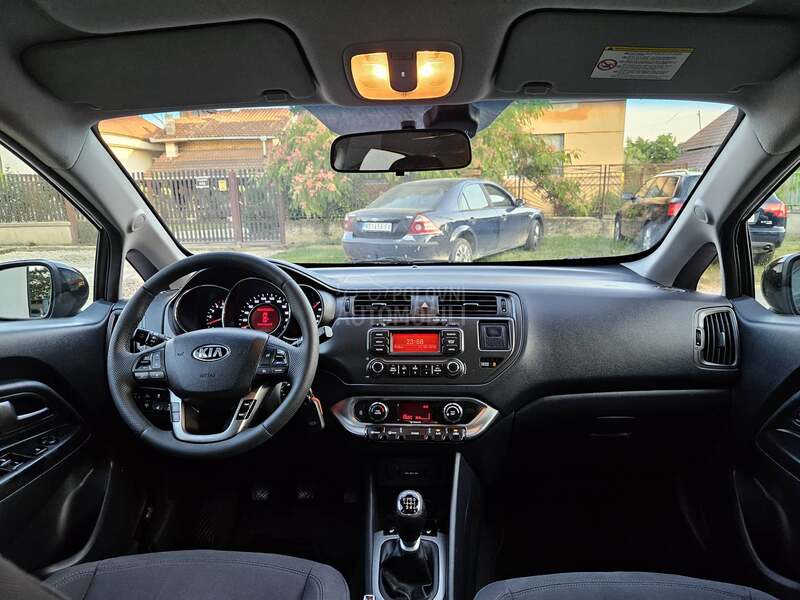 Kia Rio Max Oprema
