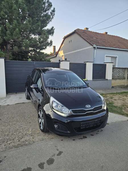 Kia Rio Max Oprema