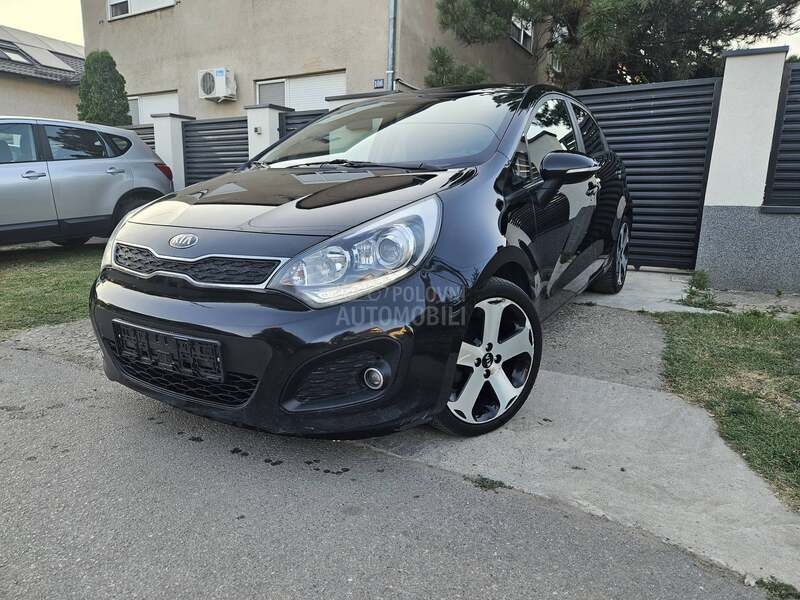 Kia Rio Max Oprema