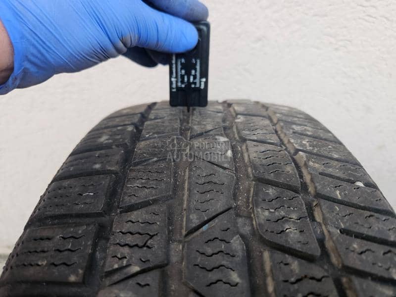 Continental 215/60 R16 Zimska
