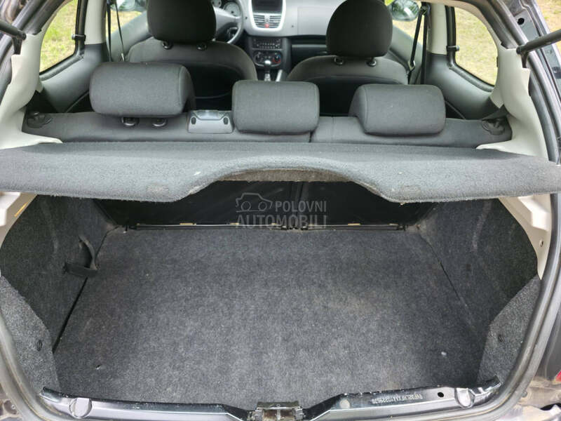 Peugeot 206 plus 