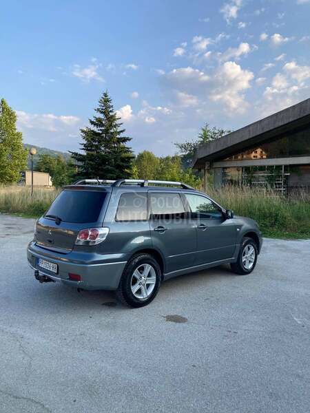 Mitsubishi Outlander 