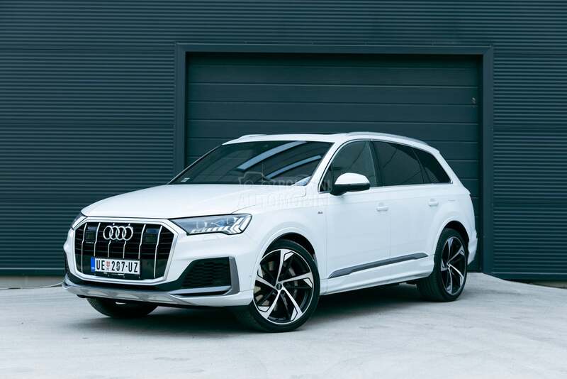 Audi Q7 