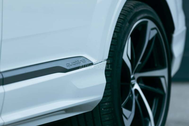Audi Q7 