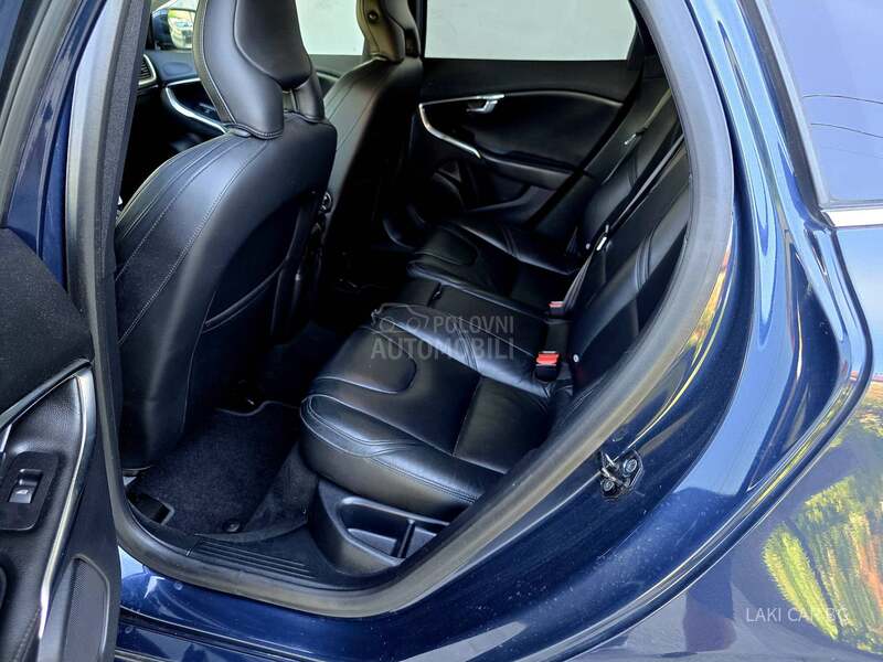 Volvo V40 1.6 D2 navy