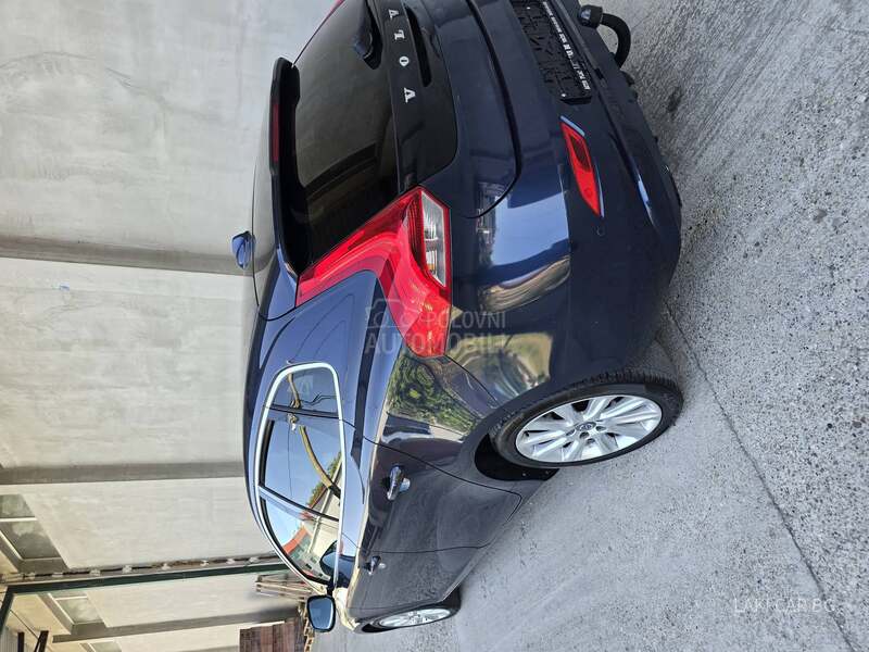 Volvo V40 1.6 D2 navy