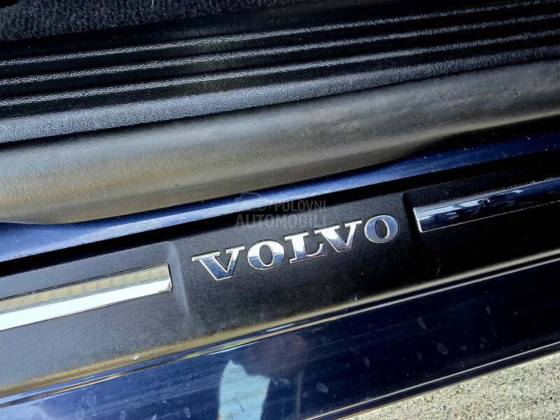 Volvo V40 1.6 D2 navy