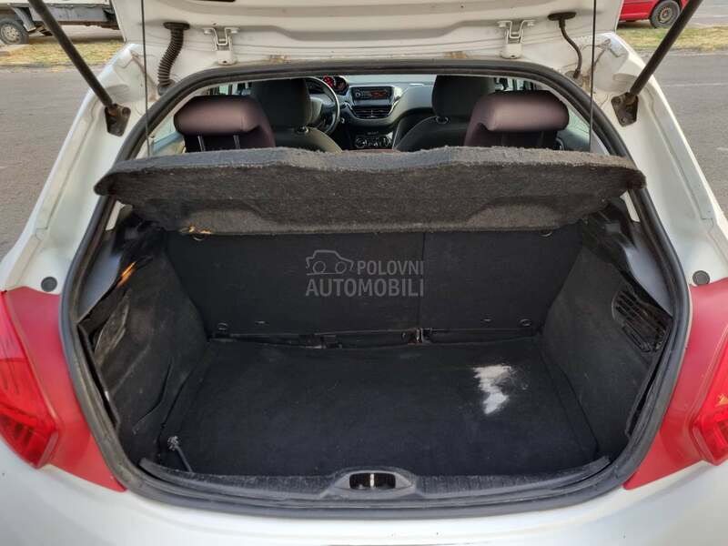 Peugeot 208 1.4 HDI /BAŠ D0BAR/