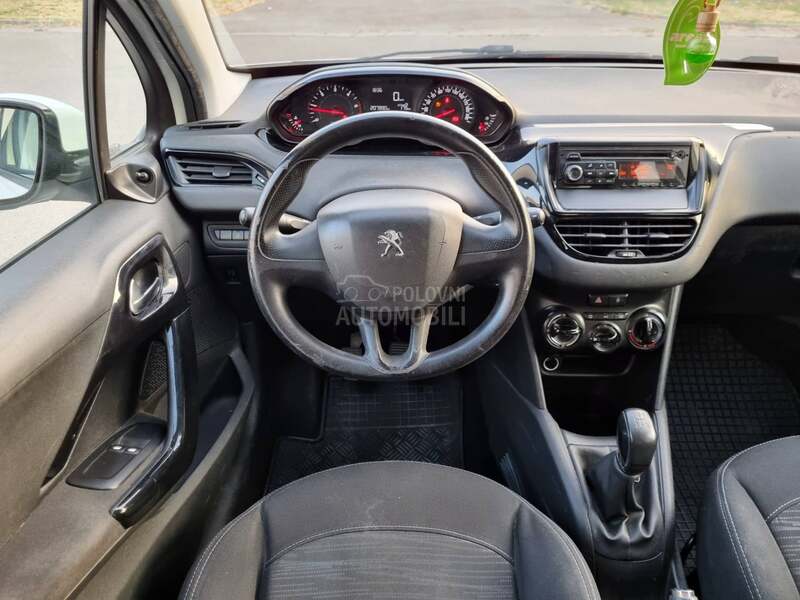Peugeot 208 1.4 HDI /BAŠ D0BAR/