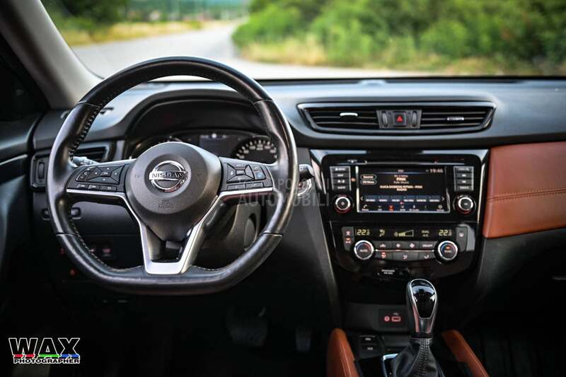 Nissan X-Trail TEKNA 4X4 I