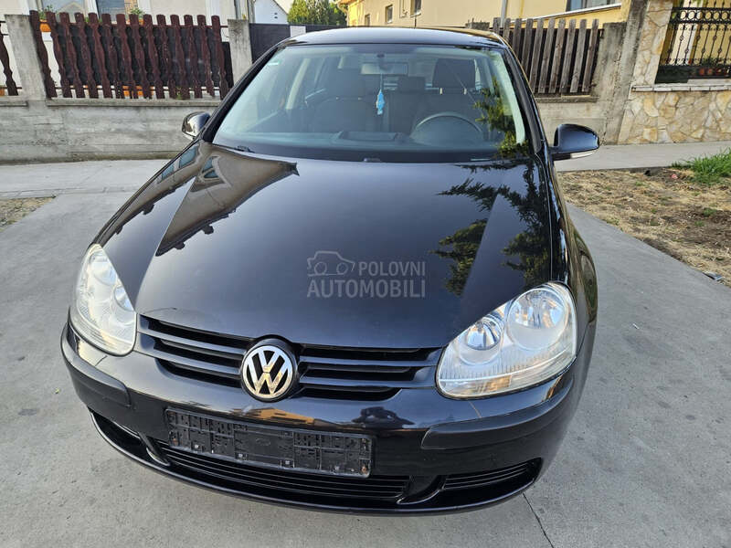 Volkswagen Golf 5 1.6 ben