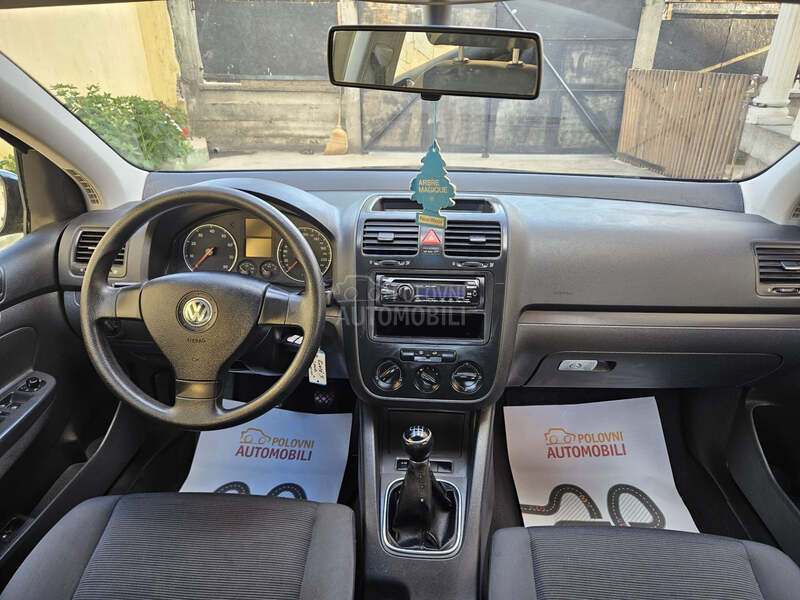 Volkswagen Golf 5 1.6 ben