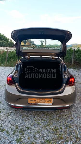 Opel Astra J 1.7cdti COSMO