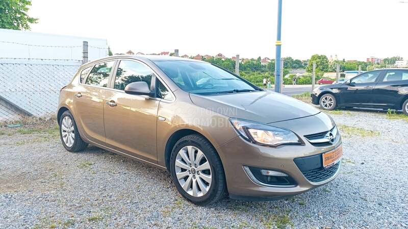 Opel Astra J 1.7cdti COSMO