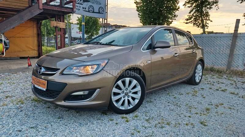 Opel Astra J 1.7cdti COSMO