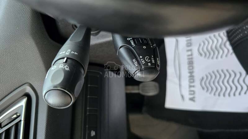 Peugeot 308 1.6 eHDI  PANO