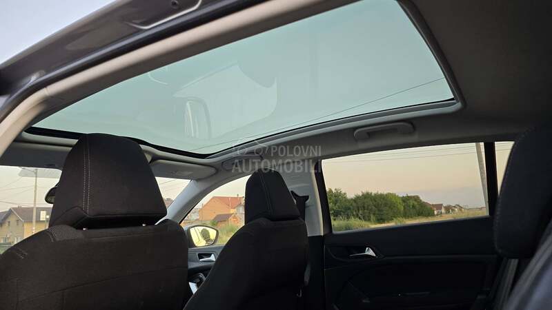 Peugeot 308 1.6 eHDI  PANO